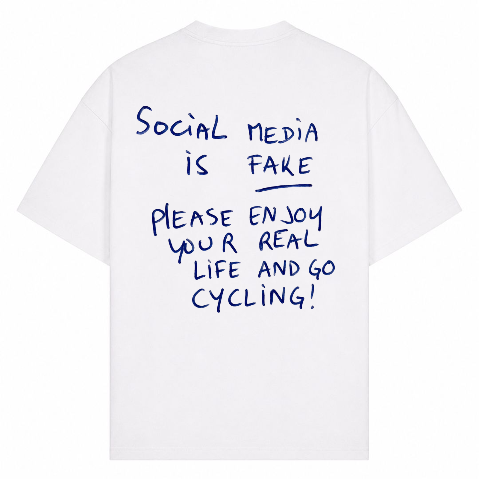 Social Media is Fake oversized Shirt  - Weiß - Rueckseite