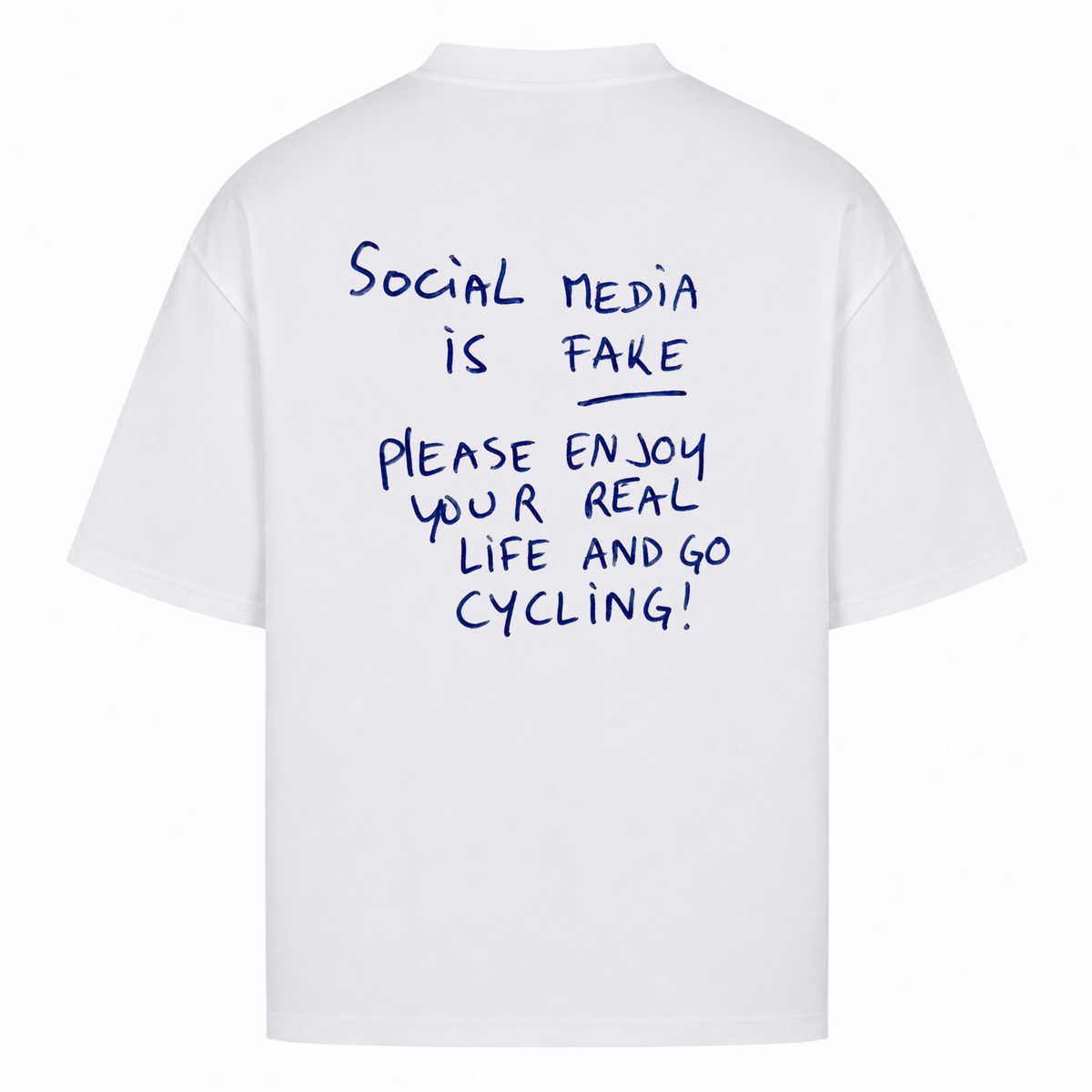 Her Pace Social Media is Fake oversized Shirt - White - Rueckseite